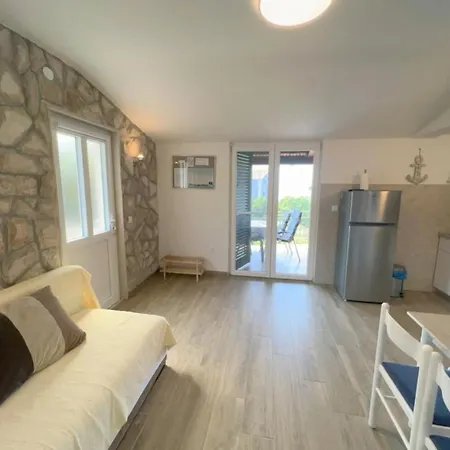 Apartman One Bedroom With Sea View 3 *